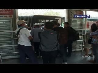 Banyak Baut Bus Transjakarta Gandeng yang Lepas
