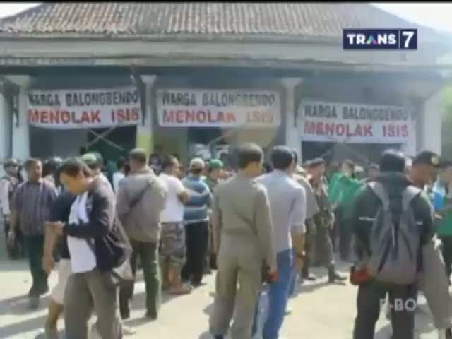 Warga Segel Masjid Diduga Lokasi Baiat Anggota ISIS