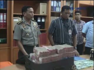 Dua Oknum Perwira Polisi Terima Uang Suap Terkait Kasus Judi Bola
