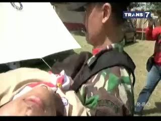 Puluhan Peserta Upacara Kemerdekaan Histeris dan Pingsan