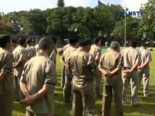 Upacara Bendera Diwarnai Aksi Demo