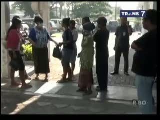 Jokowi Tewas Saat Mengejar Kucing