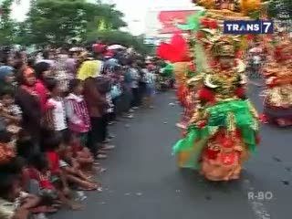 Defile Mahabrata di Jember Fashion Karnaval