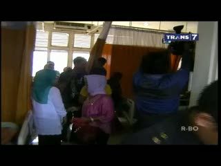 Minta Sampul Buku, Anak Dianiaya Bapaknya