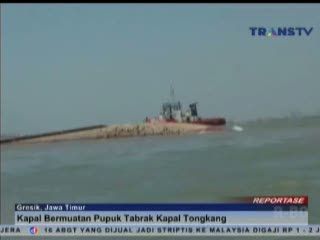 Kapal Bermuatan Pupuk Tabrak Kapal Tongkang, 2 ABK Hilang
