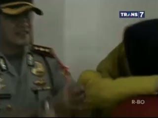 Pasangan Suami Istri Berebut Adopsi