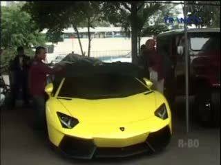 Polisi Sita Lamborghini yang Memiliki Pelat dan Dokumen Palsu