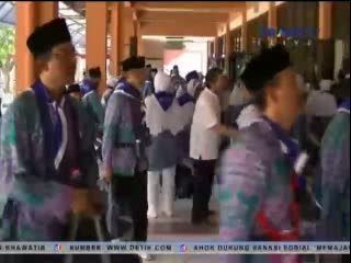 Petugas Amankan Bungkusan Jamaah Haji Berisi Tanah dan Paku