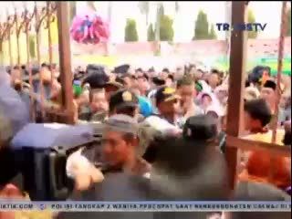 Pelaku Pencopetan Pengantar Jamaah Haji Ditelanjangi Petugas