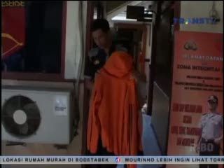 Nenek 60 Tahun Ditangkap saat Asyik Mengkonsumsi Sabu