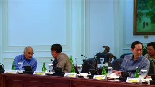 Menyandang Status Tersangka, Jero Wacik Absen Sidang Kabinet
