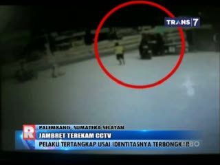Terekam CCTV, Pelaku Penjambretan Ditangkap Berselang 2 Jam
