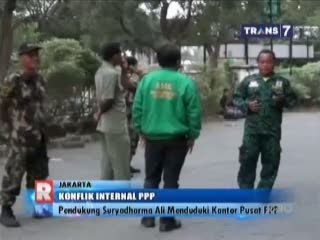 Pendukung Suryadharma Ali Duduki Kantor Pusat PPP