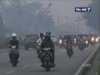 Asap Pekat Masih Menyelimuti Pontianak