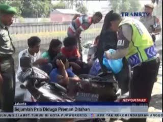Polisi dan Satpol PP Gelar Razia Preman