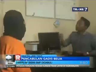 Duda Cabuli Anak SMP dengan Bayaran HP