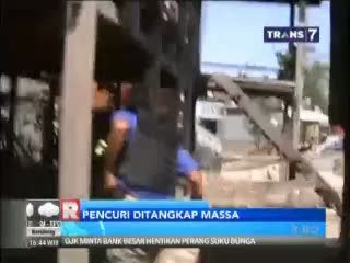 Kejar-kejaran Polisi dengan Pencuri Tabung Elpiji