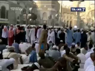 Botram, Makan Bersama di Masjidl Haram