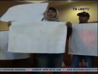 Ricuh Pertemuan PPP, Massa Boikot Kedatangan Suryadharma Ali