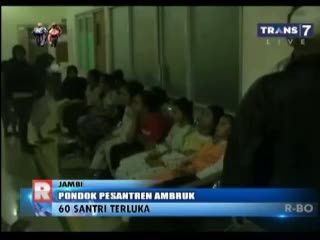 Pondok Pesantren Ambruk, 60 Santri Terluka