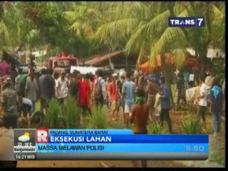 Kericuhan Warnai Eksekusi Lahan, 2 Polisi Terluka