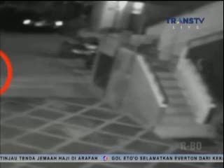 Aksi Pencurian di Rumah Kos Terekam CCTV