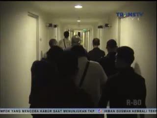 Petugas Imigrasi Razia Apartemen di Kawasan Pluit