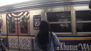 Bukan Keguguran, Penumpang KRL Pendarahan Akibat Luka saat Berdesakan