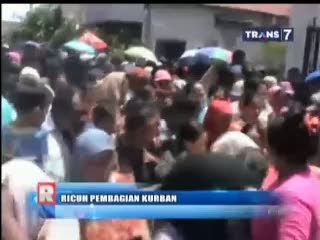 Puluhan Ibu Terinjak-Injak Saat Antre Daging Kurban