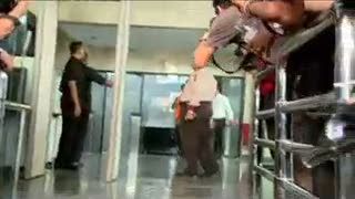 Kasus Suap Akil Mochtar, Bupati Tapanuli Tengah Ditahan