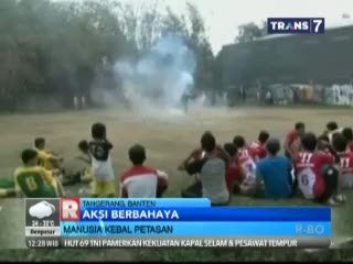 Manusia Kebal Petasan