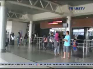 Penumpang Menginap di Bandara Akibat Kabut Asap