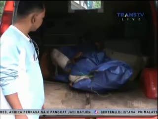 Mayat Tanpa Kepala Ditemukan Tersangkut di Pohon Bakau