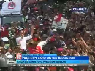 Siswa SD Ganti Foto Presiden di Kelas