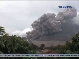 Erupsi Sinabung Masih Terus Terjadi 