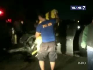 Lampu Jalan yang Minim di Jalan Juanda Depok, Mobil Tabrak Pohon 