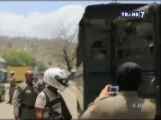 Dua Pasangan Mesum Ditangkap Saat Razia