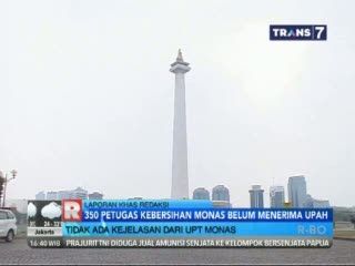Petugas Kebersihan Monas Belum Menerima Upah