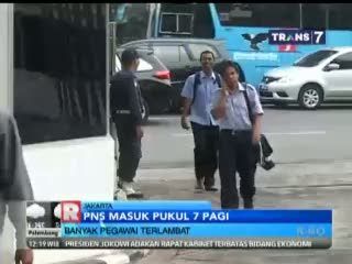 Banyak PNS Terlambat Saat Masuk Pukul 7 Pagi