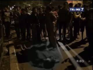 Pemotor Tewas Tertancap Pagar Pembatas Jalan