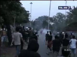 Rebutan Lahan Parkir, Dua Kelompok Warga Tawuran