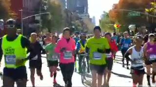 Bintang Tenis Caroline Wozniacki Turut  Semarakkan New York Marathon