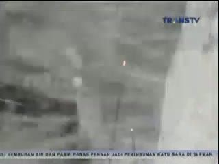 Pohon Keluarkan Air Mata Hebohkan Warga