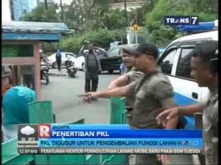 Penertiban PKL untuk Pengembalian Fungsi Lahan Hijau