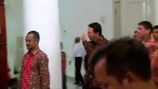 Ingin Kartu Jakarta Pintar, Ahok: Tidak Boleh Merokok dan Berantem
