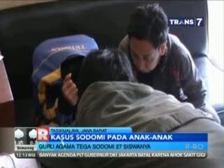 Guru Agama Tega Sodomi 27 Siswanya