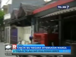 Cincin Ibu Negara Ditemukan Warga