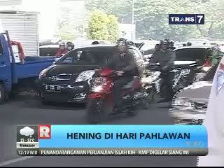 Mengheningkan Cipta di Hari Pahlawan