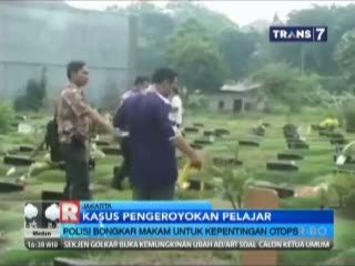 Polisi Bongkar Makam Pelajar SMU 109 yang Tewas dalam Pengeroyokan