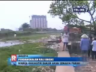 Pendangkalan Kali Angke Buat Warga Khawatir Akan Banjir